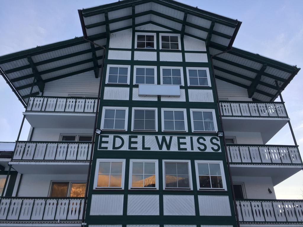 Pension Edelweiss Appartement Wimmer โกเซา ภายนอก รูปภาพ